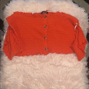 orange, buttoned off the shoulder crop top 🧡